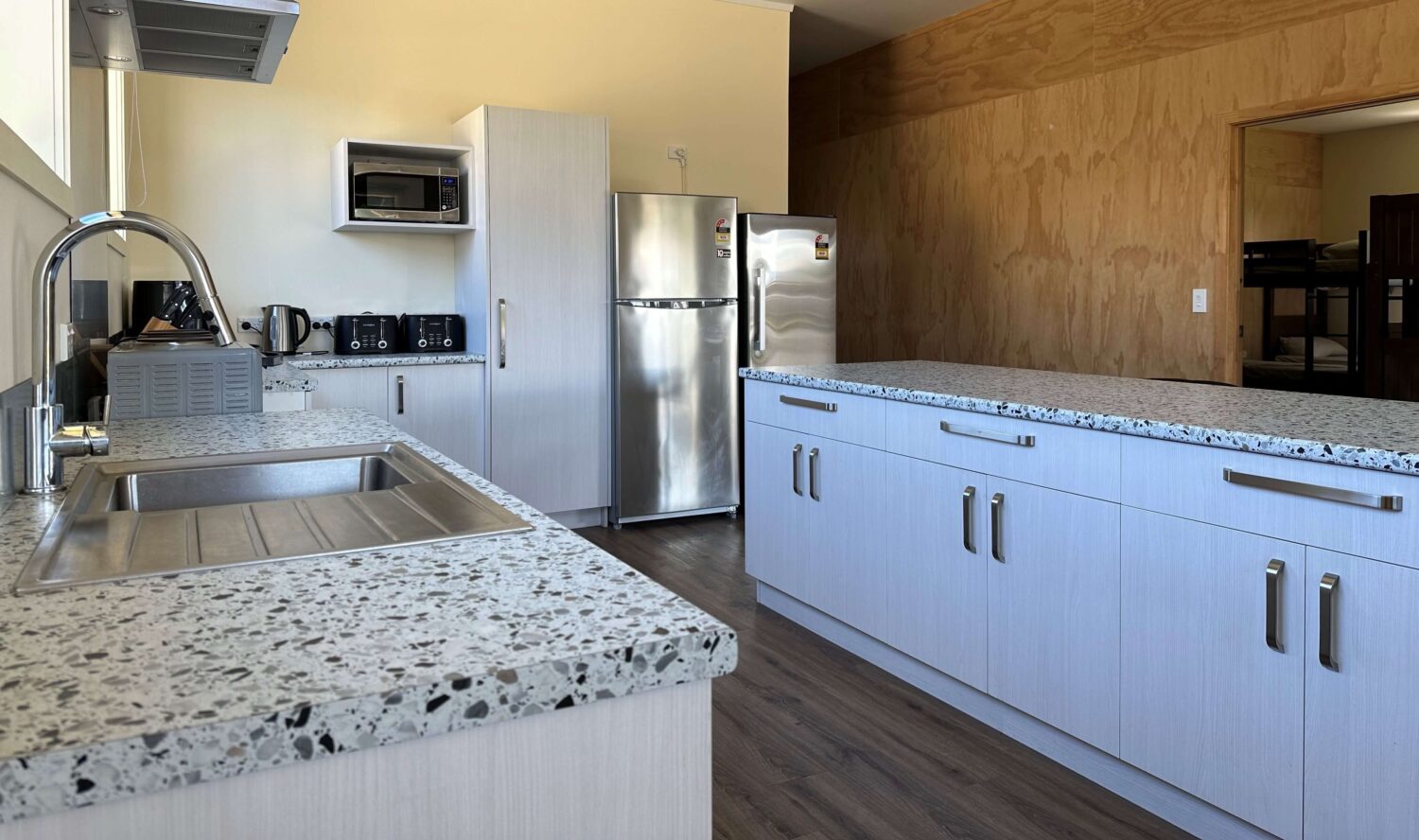 OHP Lodge Kitchen Benches Zipped 1500x888