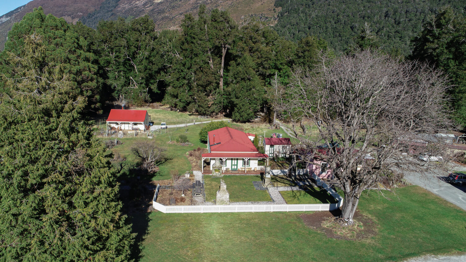 Paradise Trust 1 1500x844