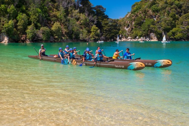 Waka Abel Tasman 1 768x512