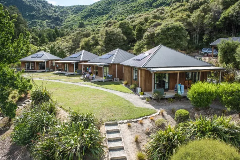 Mistletoe Bay accommodation Mistletoe Bay accommodation